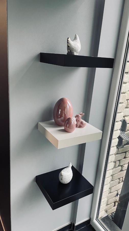 loft d Isa avec wifi netflix Lägenhet Gesves Exteriör bild